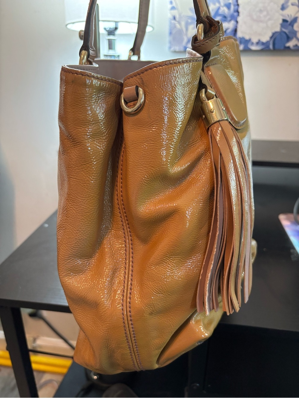 Authentic Gucci Soho Working Tote - Beige Patent Leather - Good Condition - Picture 4 of 15
